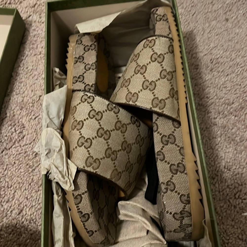 Women’s gucci logo canvas slides